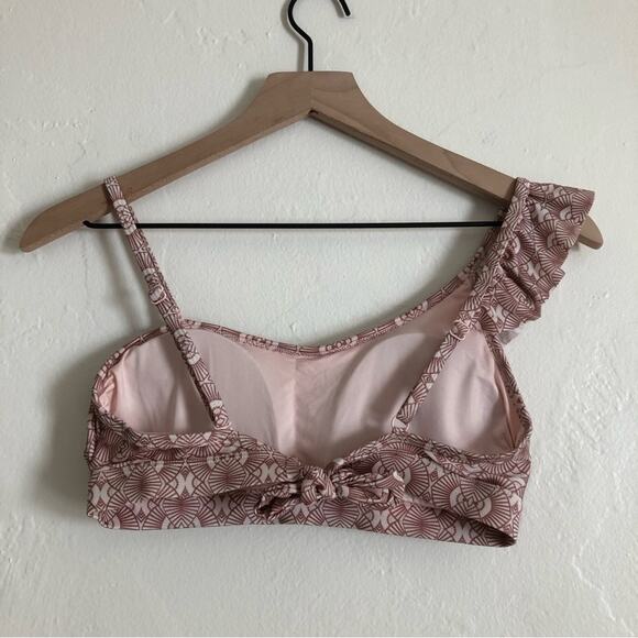 Pretty Me Swimwear Asymmetrical Shoulder Ruffle Geometric Swim Beach Bikini Top - Picture 4 of 8